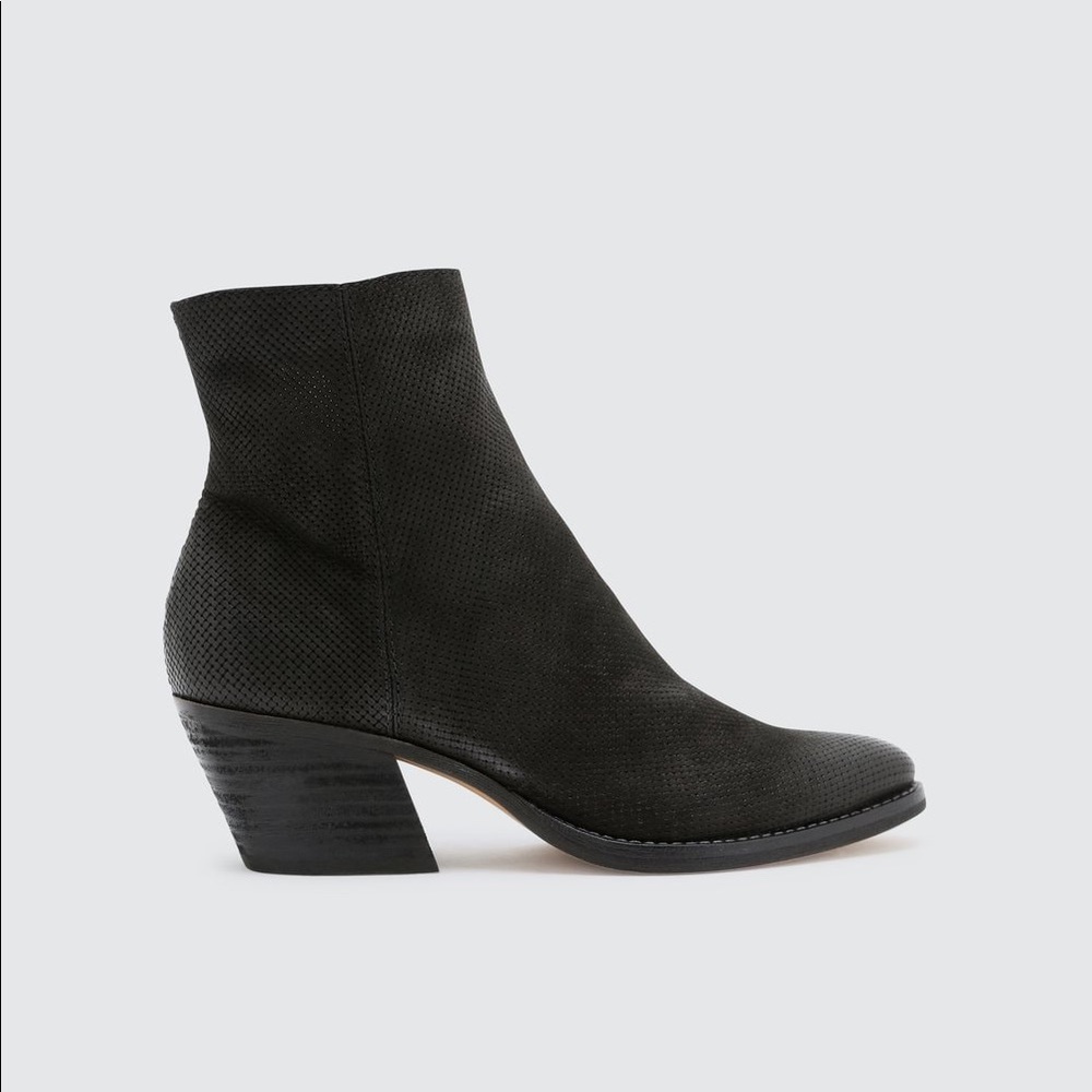 Dolce Vita Perforated Booties Black 8 Ankle Boots Block Heel Zip Up - Picture 3 of 9